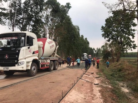 คอนกรีตผสมเสร็จ สำหรับงานก่อสร้างถนน