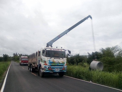 รถบรรทุกติดเครน สกลนคร รถบรรทุกติดเครน สกลนคร